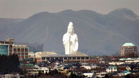 Sendai Daikannon statue, japan, Pic. SEN078.jpg