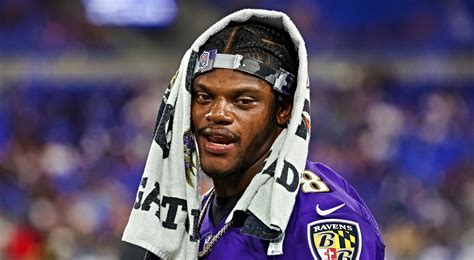 NFL Writer Proposes Idea For Ravens To Replace Lamar Jackson