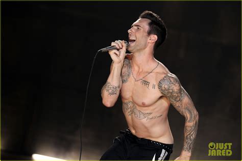 Full Sized Photo of adam levine debuts giant new back tattoo 22 | Photo ...