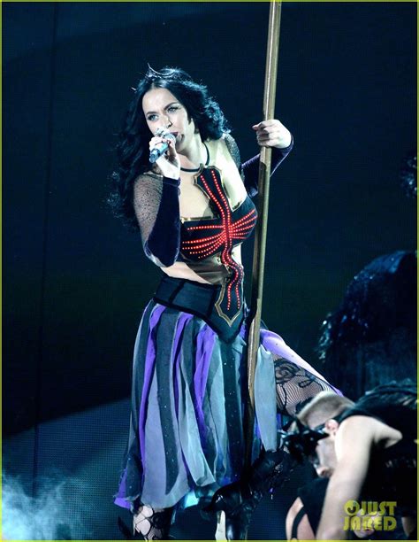 Katy Perry Performs 'Dark Horse' at Grammys 2014 (VIDEO): Photo 3041292 ...