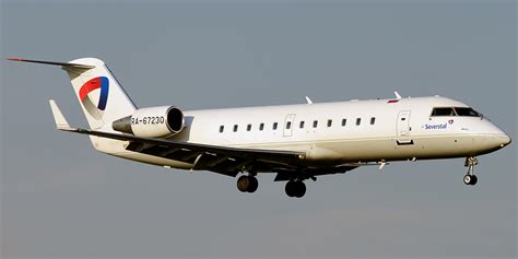 Bombardier CRJ-100/200 commercial aircraft. Pictures, specifications, reviews.