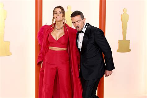 Antonio Banderas’ Girlfriend Nicole Kimpel Pops in Pink at Oscars 2023 ...