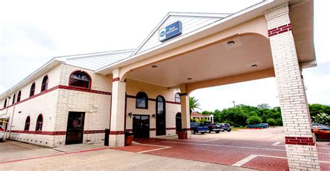 hotels in pearland texas that allow dogs - Spring Callaway