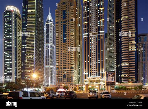 Dubai Marina at night Stock Photo - Alamy