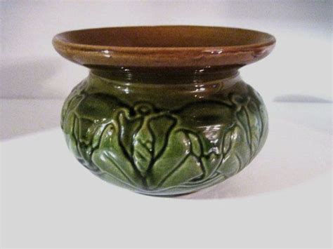 Vintage Cuspidor, Spitton or Antique Green Victorian Spitton, Cuspidor, | Vintage home decor ...