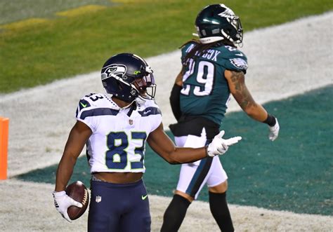 LOOK: 10 best photos from Seahawks 23-17 win over Eagles in Week 12