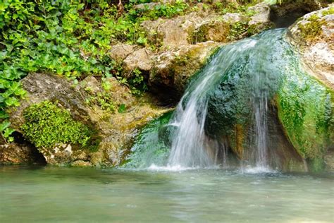 Natural Hot Springs: These Are the Best Ones in the Country | Reader's Digest