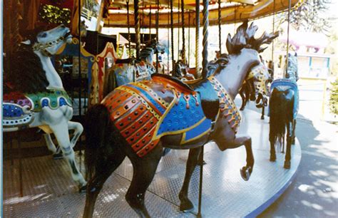 Fun Forest Carousel, WA -CarouselHistory.com