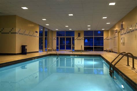 Dive Into These 9 Amazing Atlanta Hotels With Indoor Pools