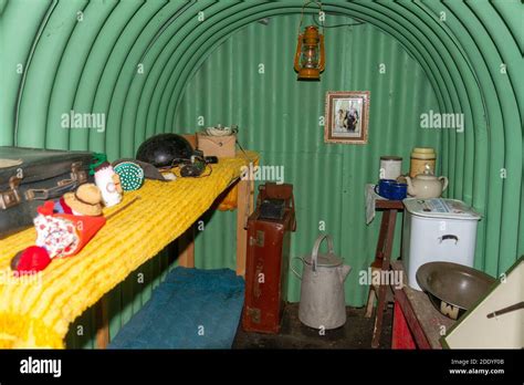 Anderson shelter hi-res stock photography and images - Alamy