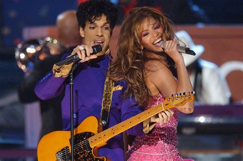 Beyonce Performs Cover of Prince, "The Beautiful Ones" | Hypebeast