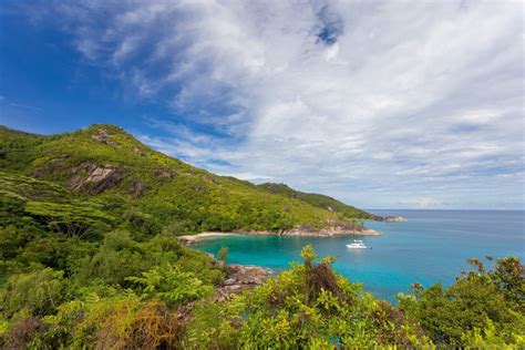 The 10 Best Seychelles Beaches - Finding the Universe