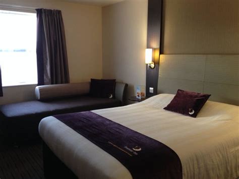 PREMIER INN STIRLING CITY CENTRE HOTEL $75 ($̶1̶1̶6̶) - Updated 2022 ...