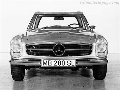 Mercedes-Benz 280 SL Pagoda High Resolution Image (1 of 3)