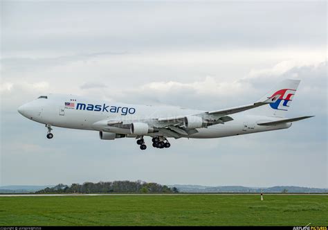 9M-MPR - MASkargo Boeing 747-400F, ERF at East Midlands | Photo ID 392281 | Airplane-Pictures.net