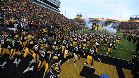 This Iowa Hawkeye football video will get you hyped for the season