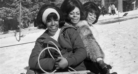 Best Motown Christmas Songs: An Essential Seasonal Playlist - Newsmoi