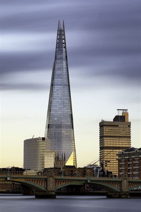 Renzo Piano, The Shard (2009-12) 309,6 m, 87 piani - Southwark, London ...