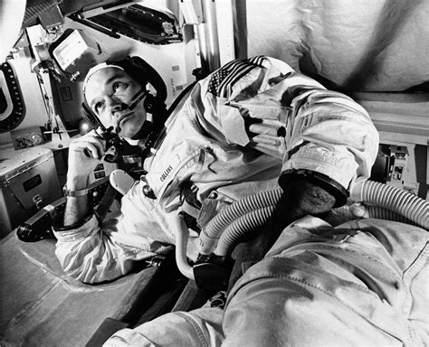 Astronaut Michael Collins, Apollo 11 pilot, dead of cancer | AP News