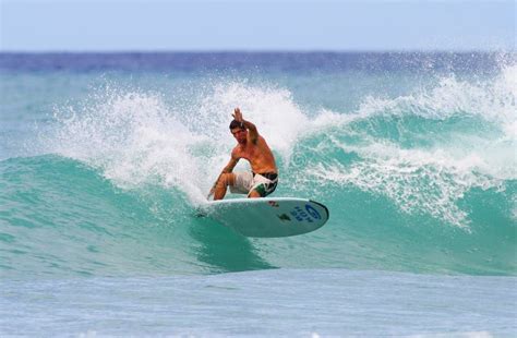 Man Surfing At Waikiki Beach, Hawaii Editorial Photography - Image ...