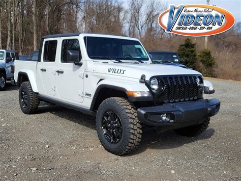 New 2023 Jeep Gladiator Willys Crew Cab in Newtown Square #PN5008 | Videon Chrysler Dodge Jeep RAM