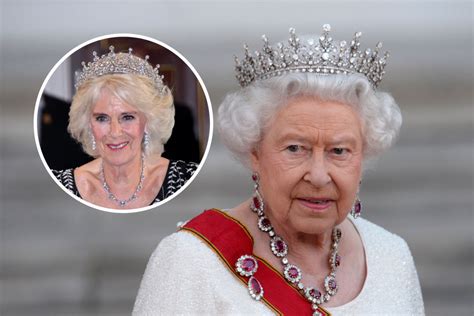 Queen Elizabeth's Iconic Tiara Seen for First Time Since Her Death ...