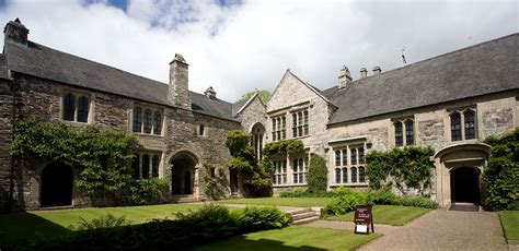 Cotehele Courtyard | Cornwall Guide Images