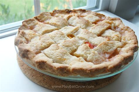 Eat: Peach Cobbler Pie - Play Eat Grow