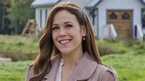 Who is Erin Krakow Boyfriend? A Glance Of Her Dating Life