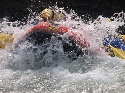 White water rafting in the Red Deer River in Alberta O Canada, Alberta ...