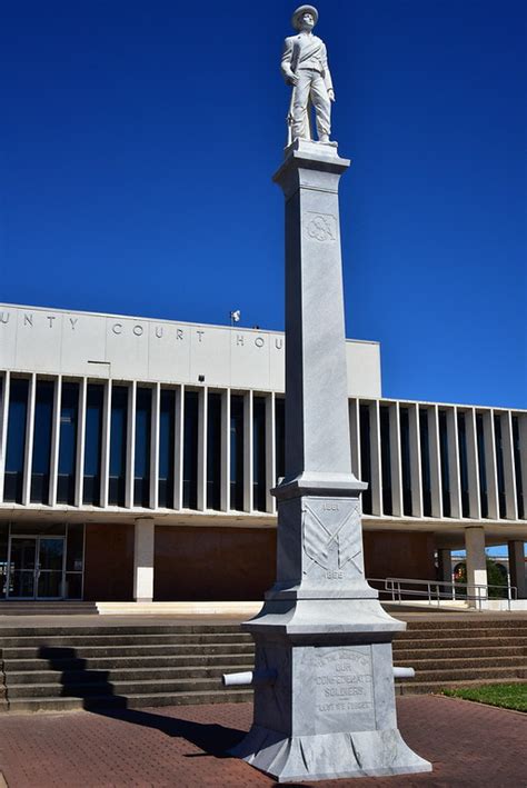 Confederate Soldier Monuments on Texas Courthouse Squares - birdshooter