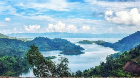 Lake Kivu Stock Photos, Pictures & Royalty-Free Images - iStock