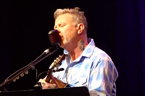 Watch James Hetfield's First Live Performance Post-Rehab