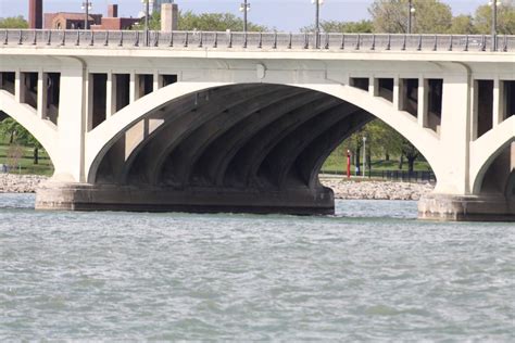 Michigan Exposures: The Belle Isle Bridge