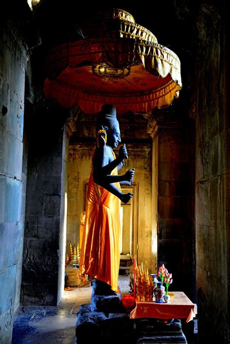 Vishnu statue in Angkor Wat by Almut Albrecht on 500px | Angkor wat ...