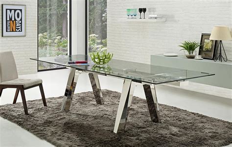 How to maintain a glass dining table?