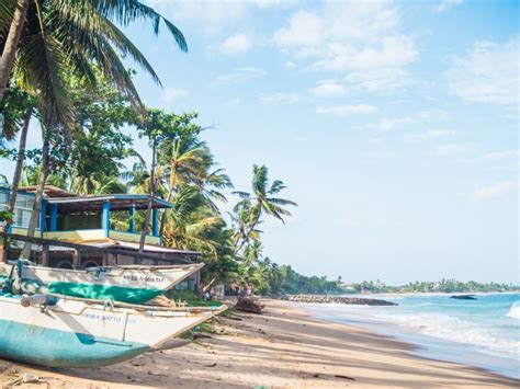 Why you should visit Tangalle beach Sri Lanka | Sunshine Seeker ☮