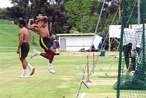 Waqar Younis bowls during nets | ESPNcricinfo.com