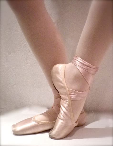 Images Gratuites : chaussure, jambe, Danse, printemps, bras, ballet ...