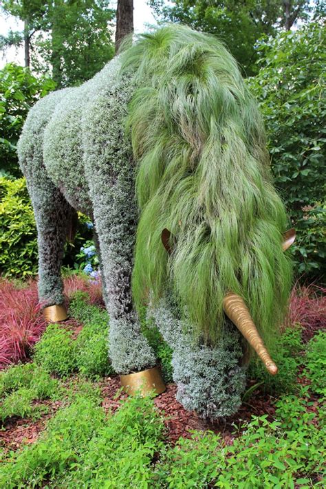 Lebendige Skulpturen im Garten im Atlanta Botanical Garden