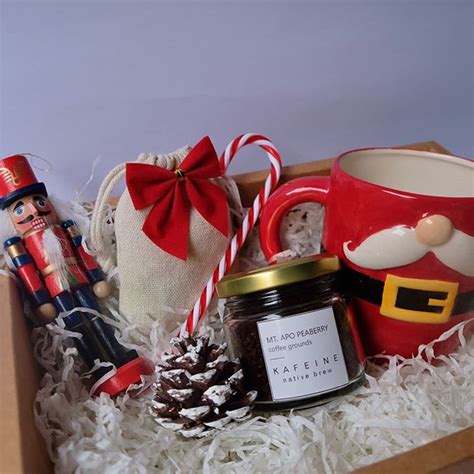 Where to Buy Curated Gift Boxes for Christmas