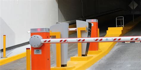 Stainless Steel Aluminium Parking Barrier Gate, For Mall,Housing Society at Rs 49000 in New Delhi