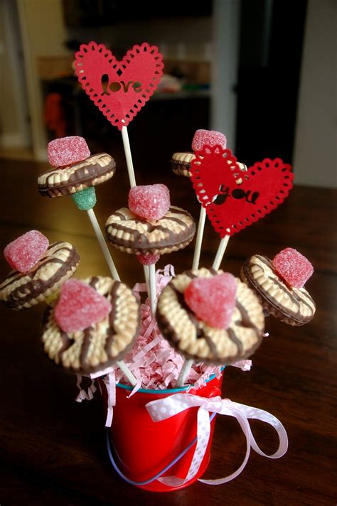 nannygoat: Valentine's Cookie Bouquet