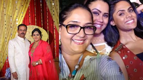 Actress Radha Family Photos with Husband | Daughters Karthika,Tulasi ...