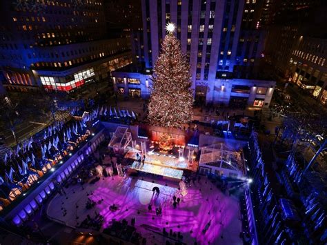 Rockefeller Center 2022 Christmas Tree Lighting: How To Watch | Midtown ...