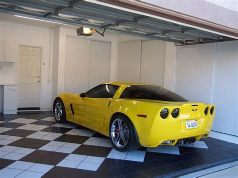 Amazing Modern Garage Floor Tiles Ideas with Great Concept