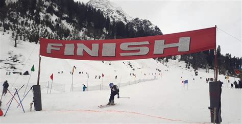 Himachal Skiing and Snowboarding Championships kick start at Solang valley - Discover Kullu Manali