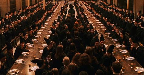 There's A Harry Potter Valentine's Day Banquet At Hogwarts' Great Hall, So Grab A Broomstick And ...