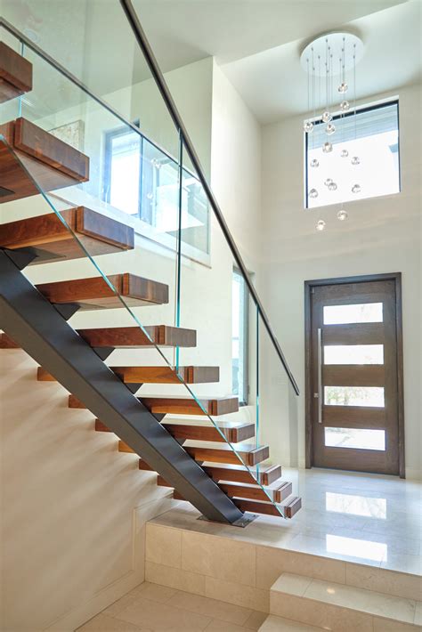 Floating Stairs with Vedera Glass Railing - Viewrail | Modern staircase ...