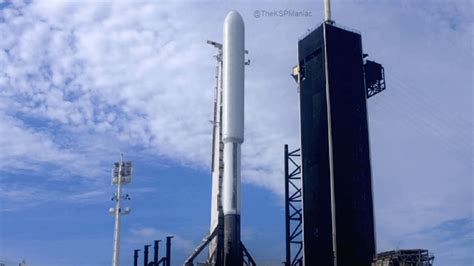 Falcon 9 with ultra-extended fairing : r/SpaceXMasterrace